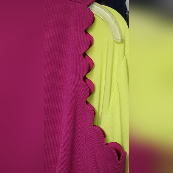NWT Elegant Chico’s Fuchsia Pink Sleeveless Scalloped Dress - Picture 6 of 6